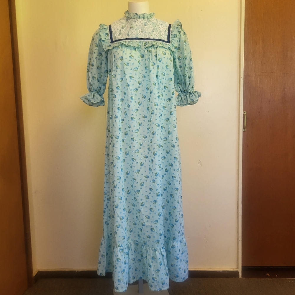 Retro 1960s70s Mu`umu`u, Penney's Hawaii